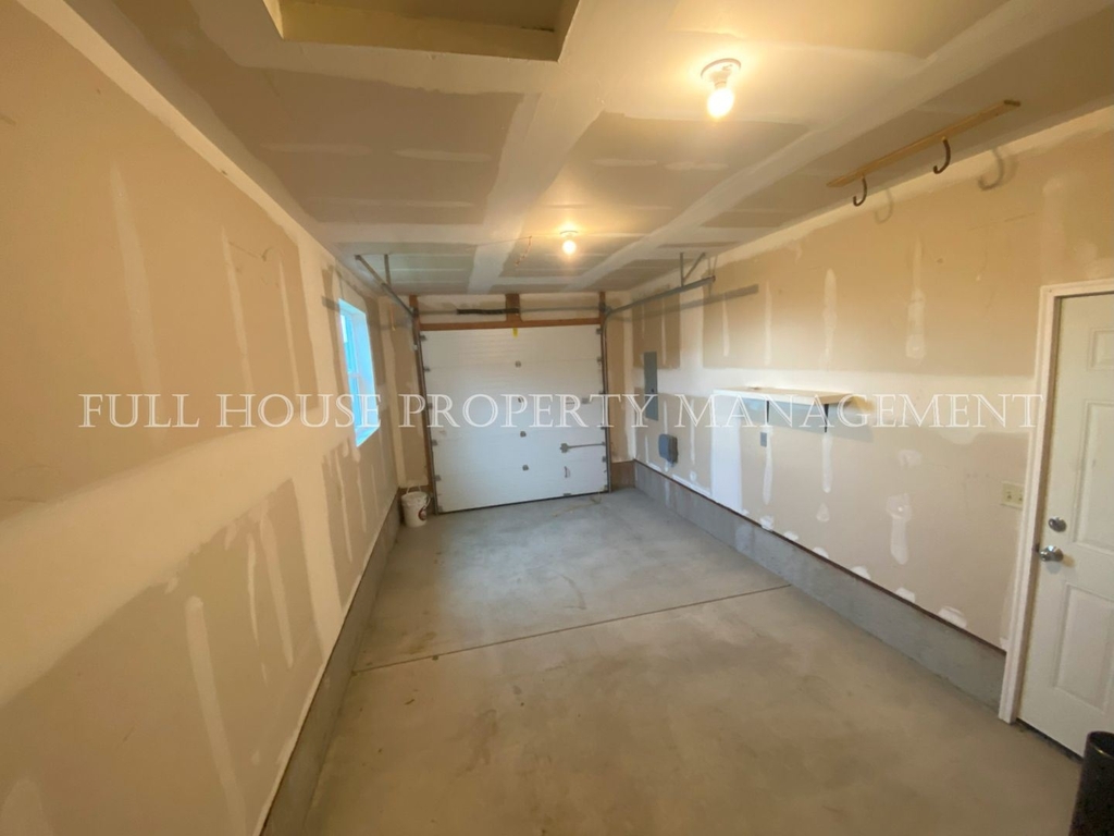 380 Hope Loop. - Photo 3