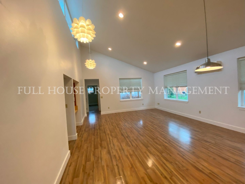 380 Hope Loop. - Photo 7