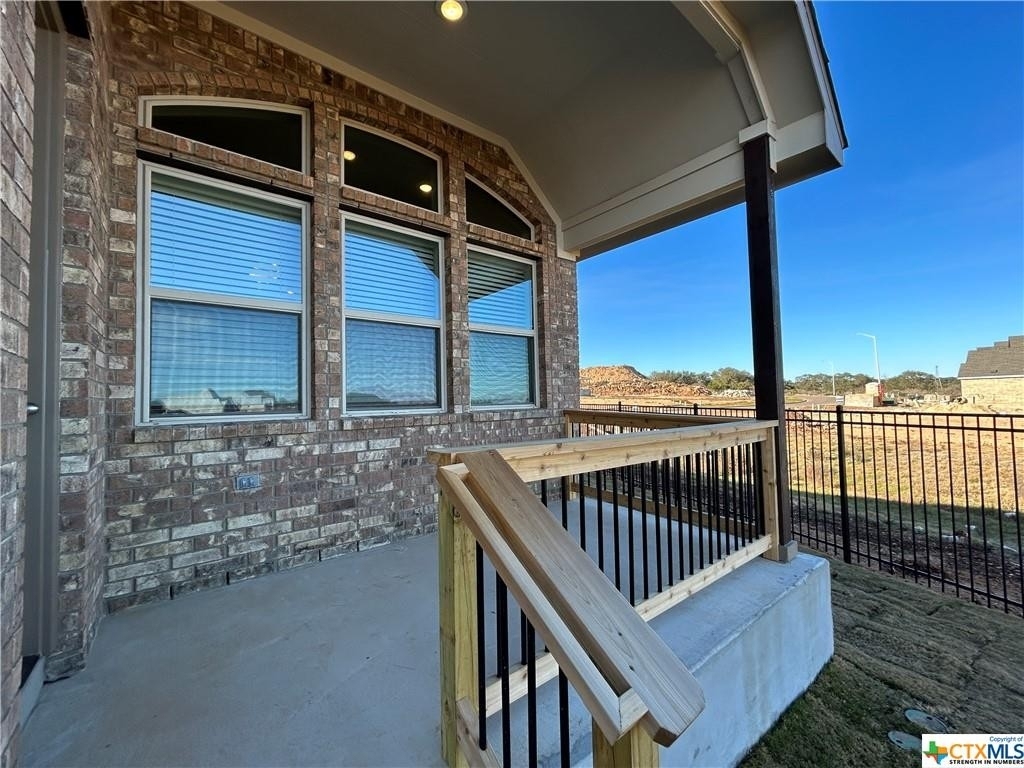 740 Navarro Street - Photo 22