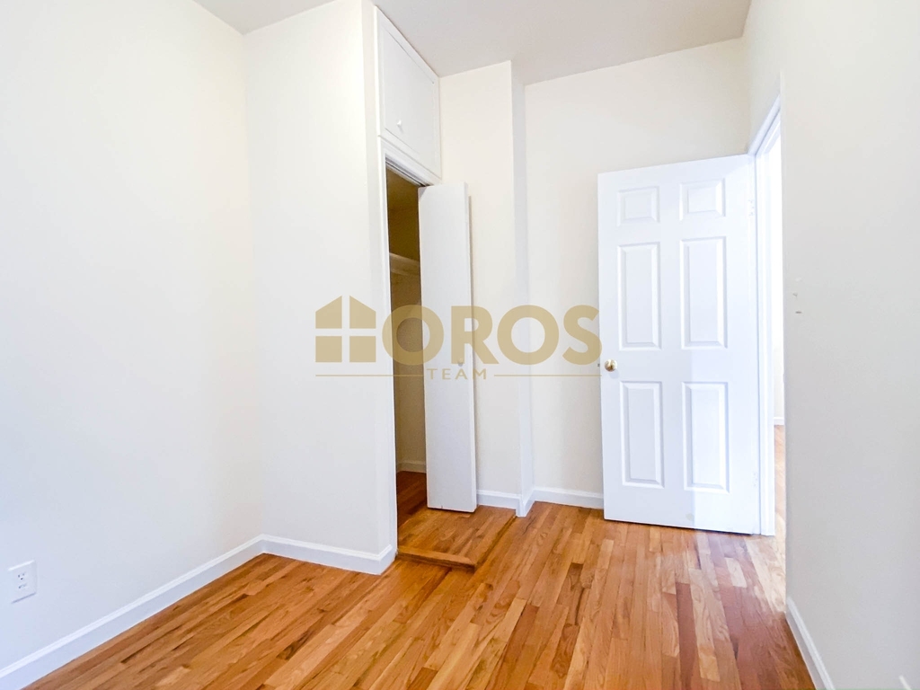 283 East 7th Street - Photo 7