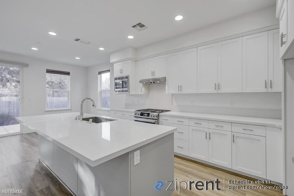 969 Prospect Avenue - Photo 16