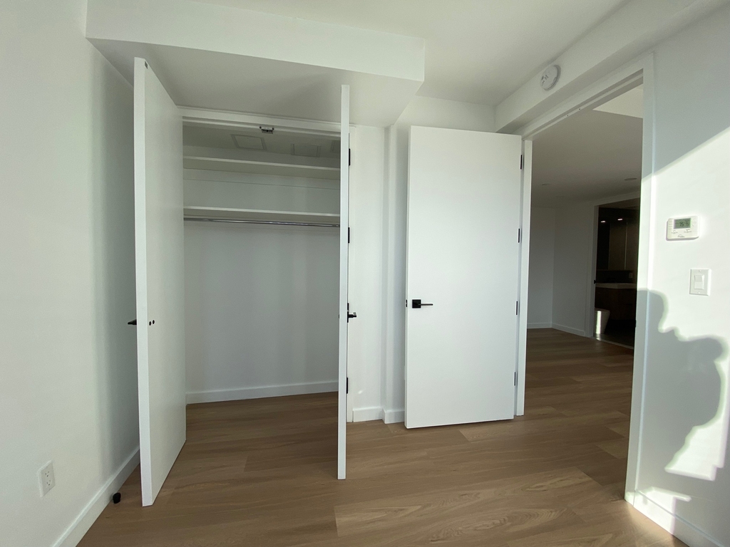 654 Madison Street - Photo 15