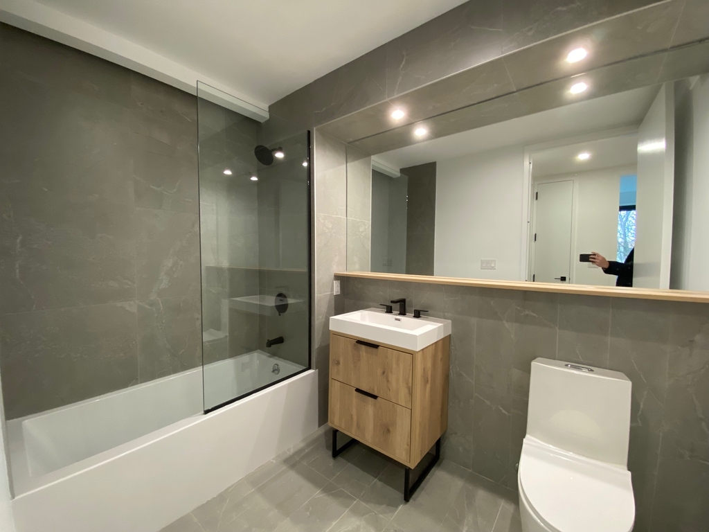 654 Madison Street - Photo 11