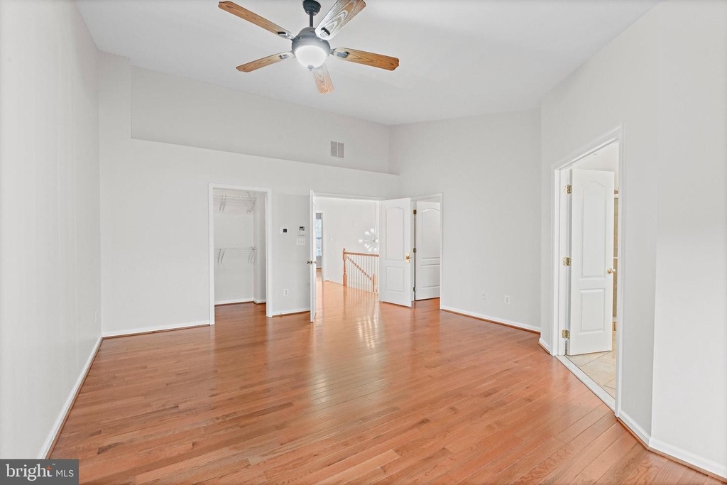 21340 Sawyer Sq - Photo 19