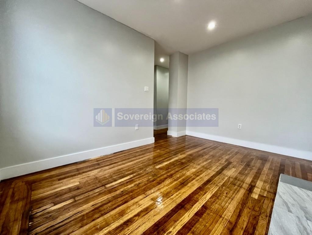 564 West 189th - Photo 1