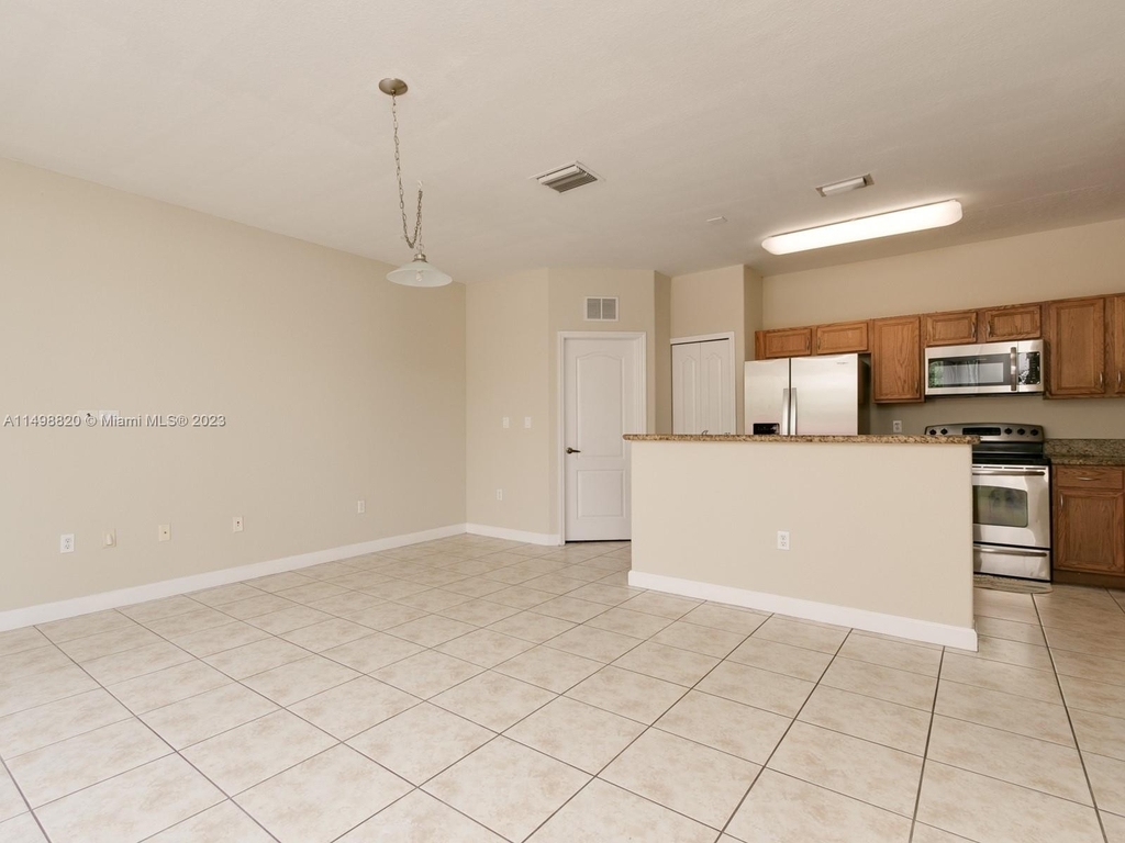 8620 Nw 111th Ct - Photo 18
