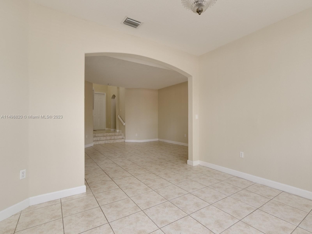 8620 Nw 111th Ct - Photo 15