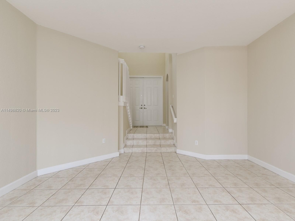 8620 Nw 111th Ct - Photo 10