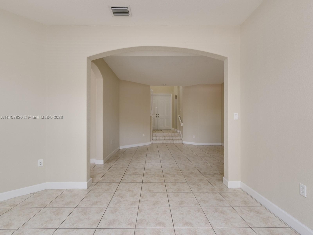 8620 Nw 111th Ct - Photo 17