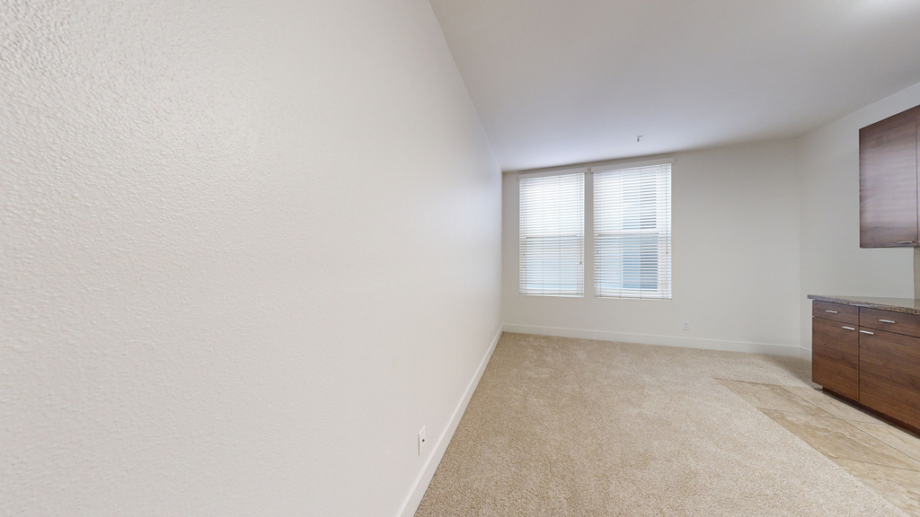 13603 Marina Pointe Drive - Photo 2