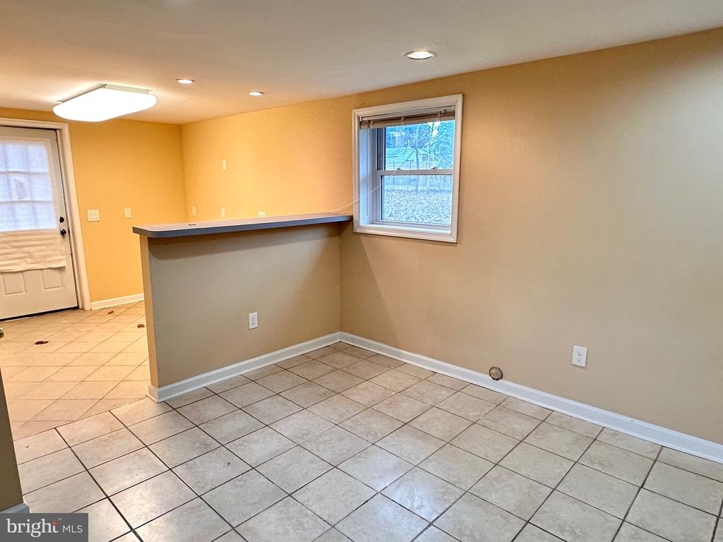 7506 Pollen St - Photo 14