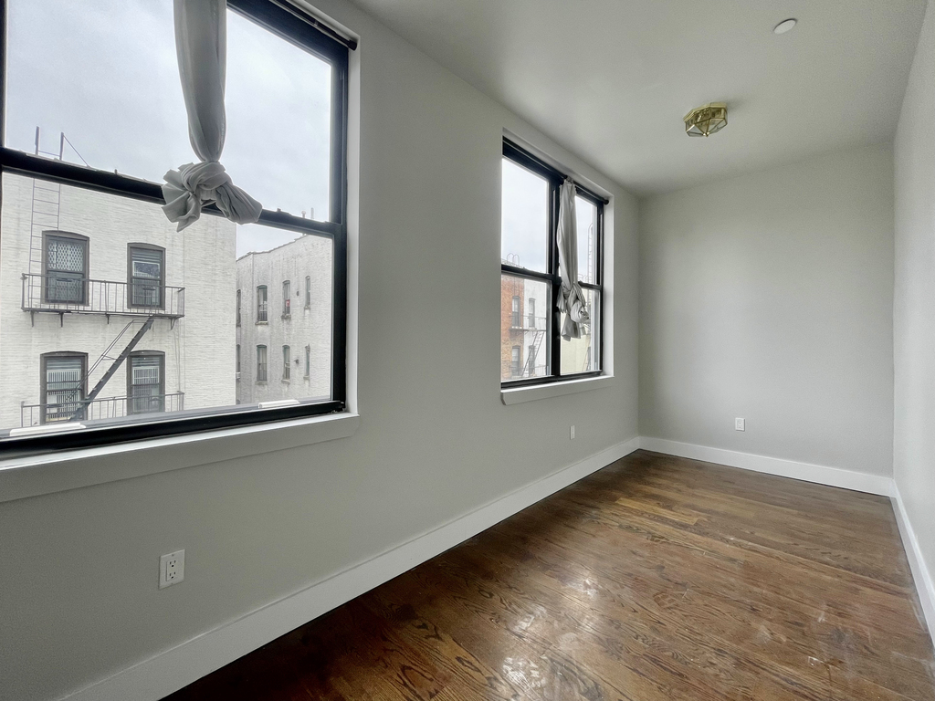 489 Washington Avenue - Photo 3