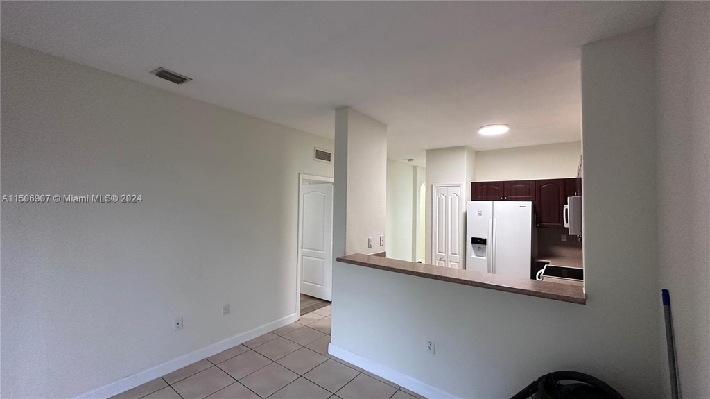 2735 Se 16 Av - Photo 13