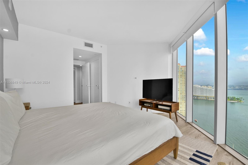 1300 Brickell Bay Dr - Photo 11