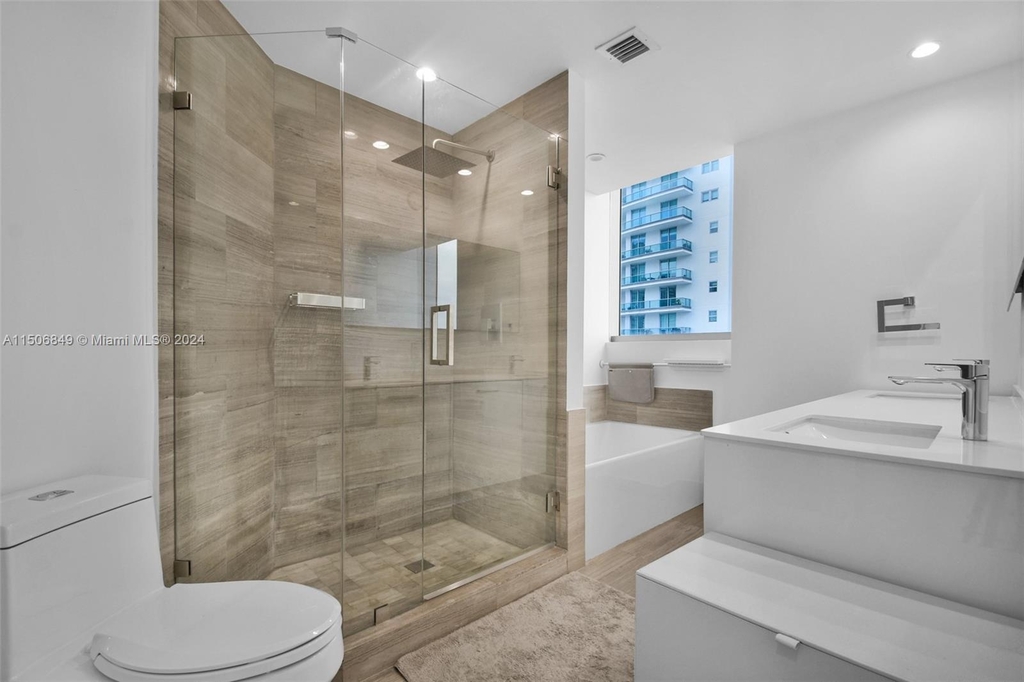 1300 Brickell Bay Dr - Photo 16