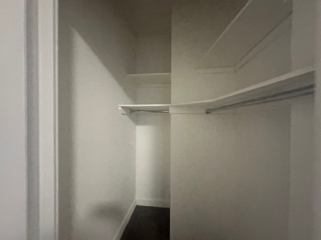 140 East 46th Street - Photo 4