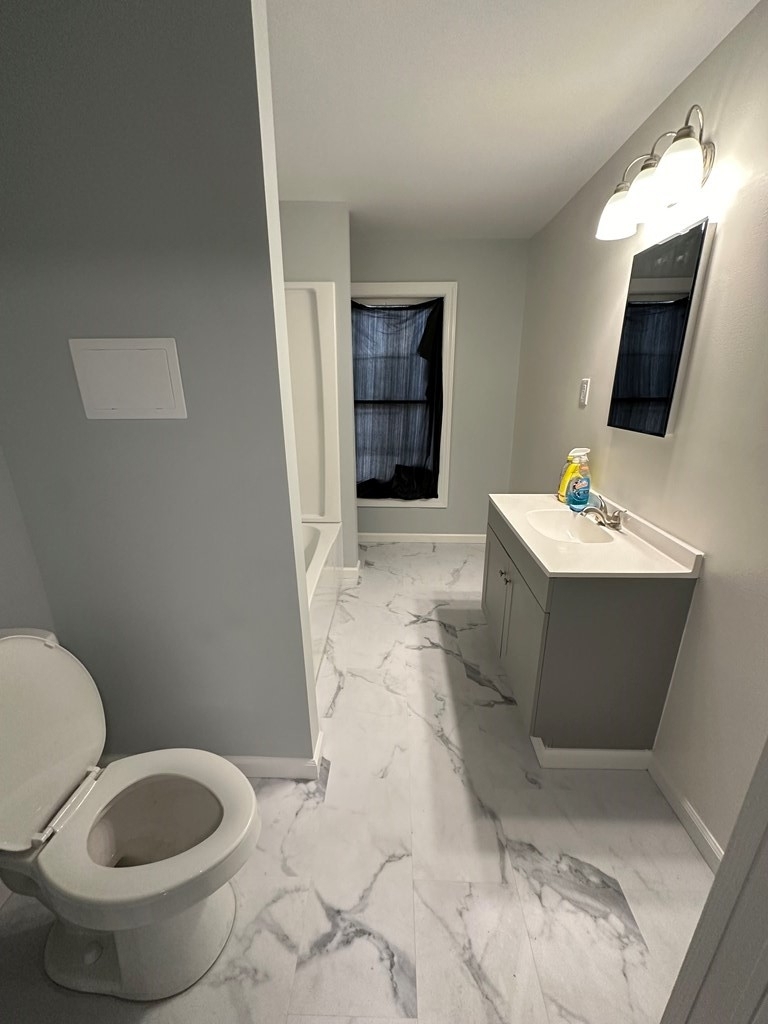 410 Linden Place, Unit B - Photo 4