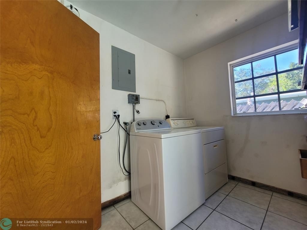 2721 Sw 18th St - Photo 5