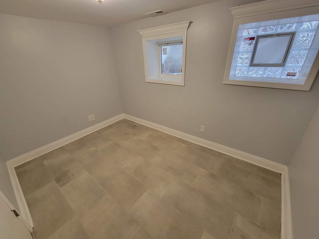 2208 W Eastwood Avenue - Photo 28