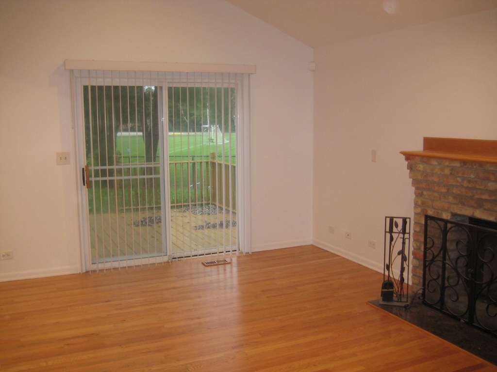 437 Ferndale Court - Photo 5