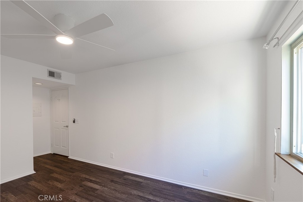 10926 Moorpark Street - Photo 16