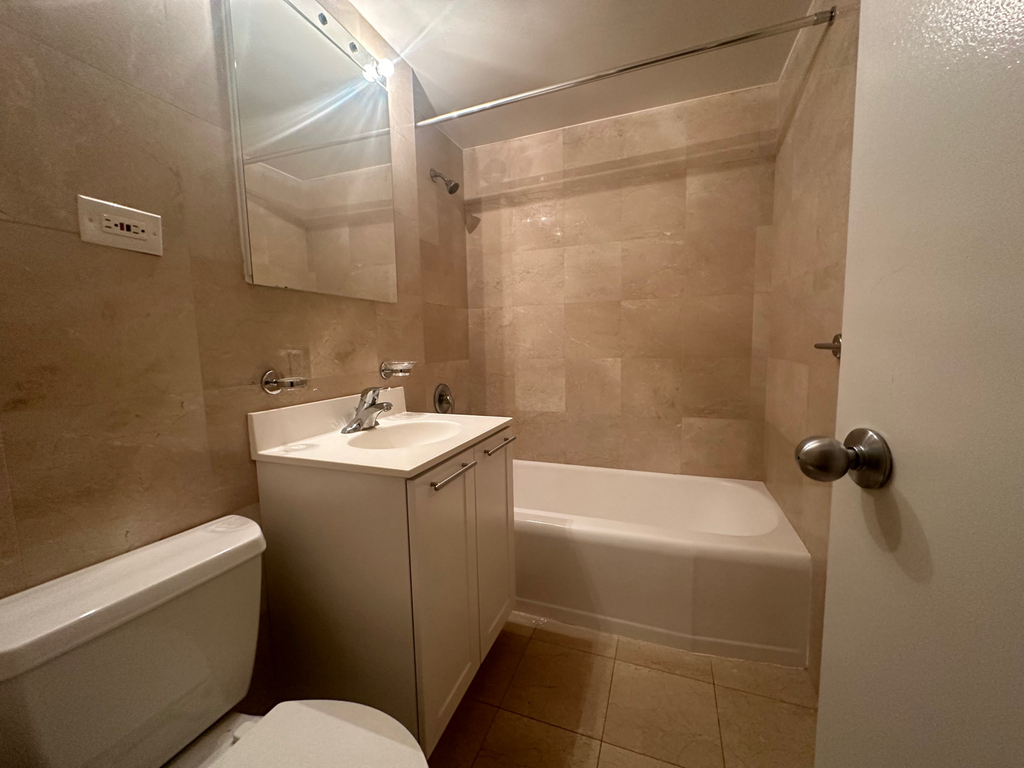 333 East 49th Street - Photo 6