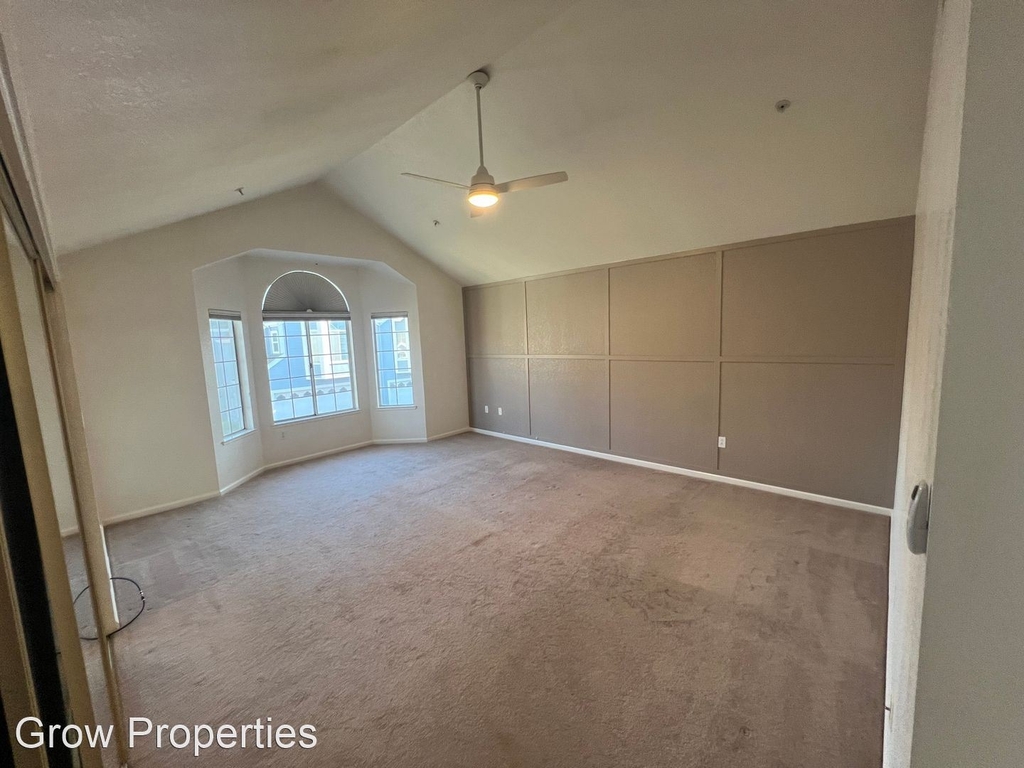 5215 Arden Way - Photo 14