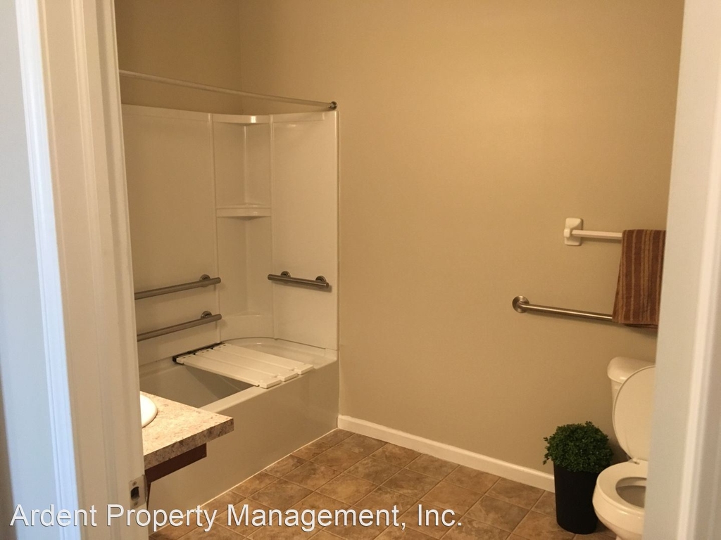 1524 Braeton Parkway Unit 11 - Photo 4