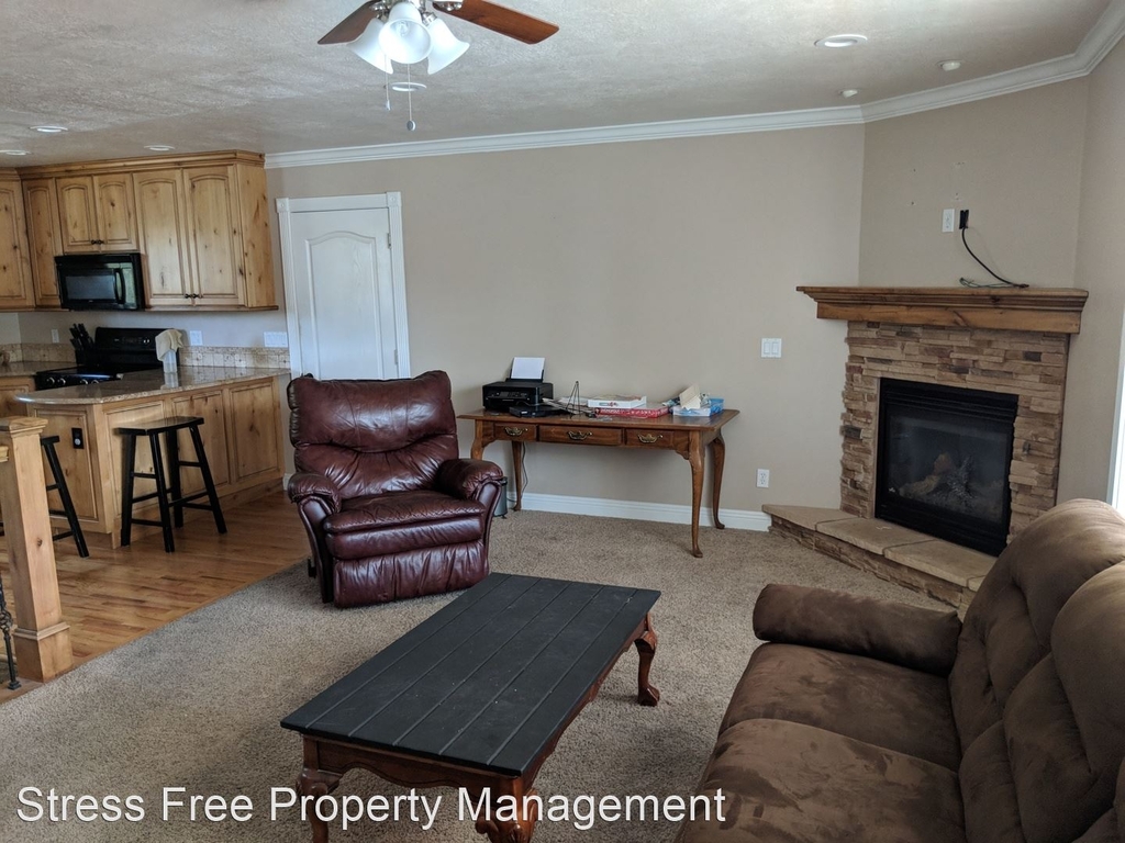 1250 South Pinewood Way - Photo 1