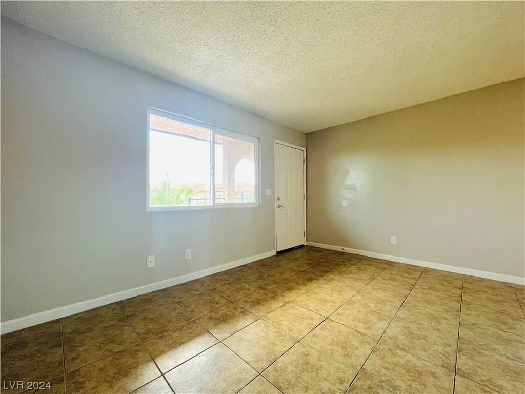 2920 Siki Court - Photo 5