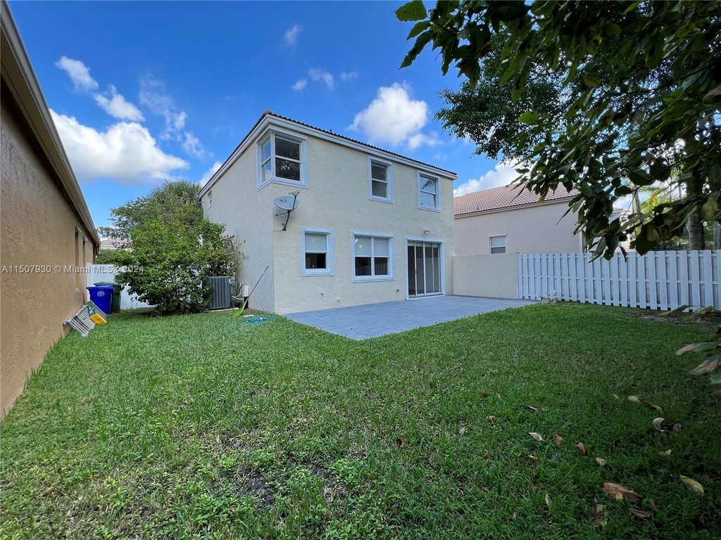 15874 Nw 12th Ct - Photo 16