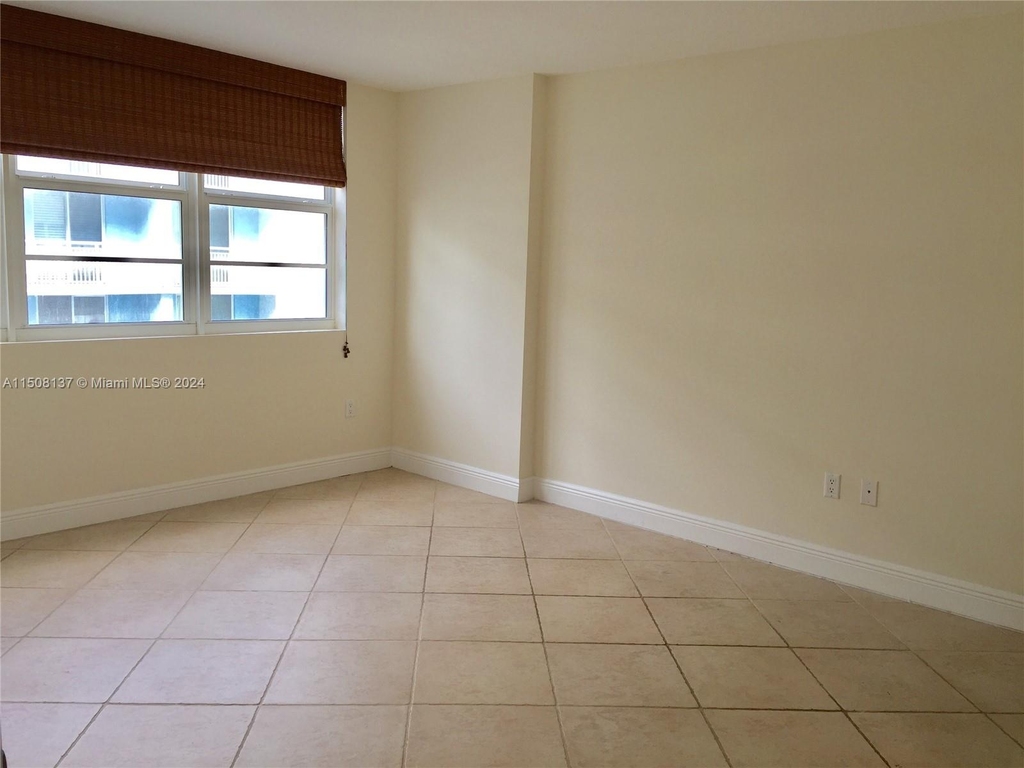 6917 Collins Ave - Photo 9
