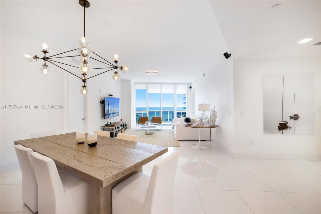 15901 Collins Ave - Photo 8