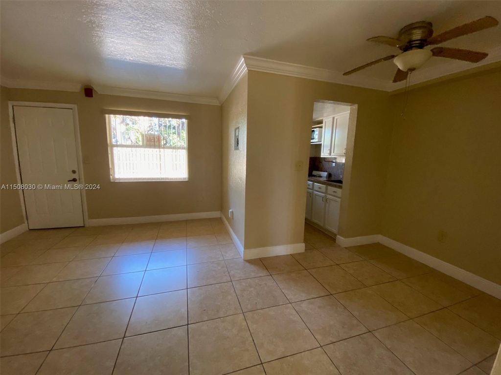 241 S Royal Poinciana Blvd - Photo 8