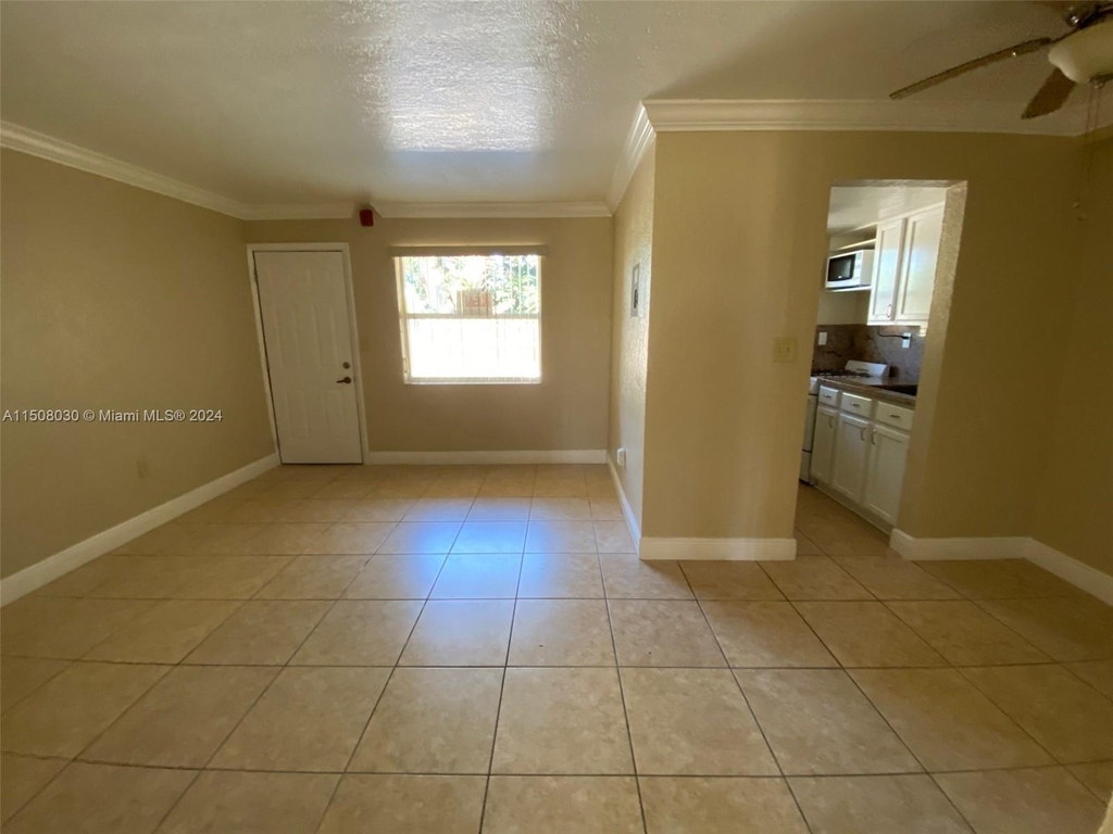 241 S Royal Poinciana Blvd - Photo 6