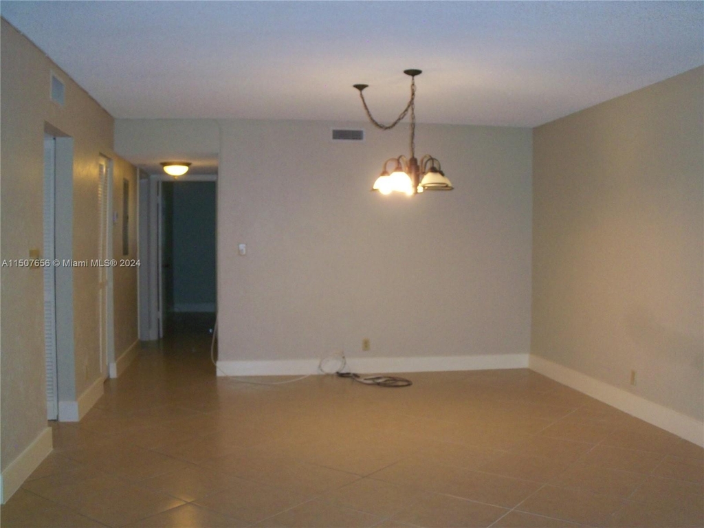 520 Orton Ave - Photo 23