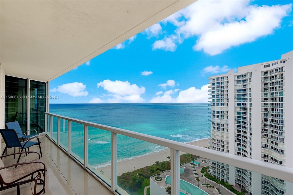 16699 Collins Ave. - Photo 16