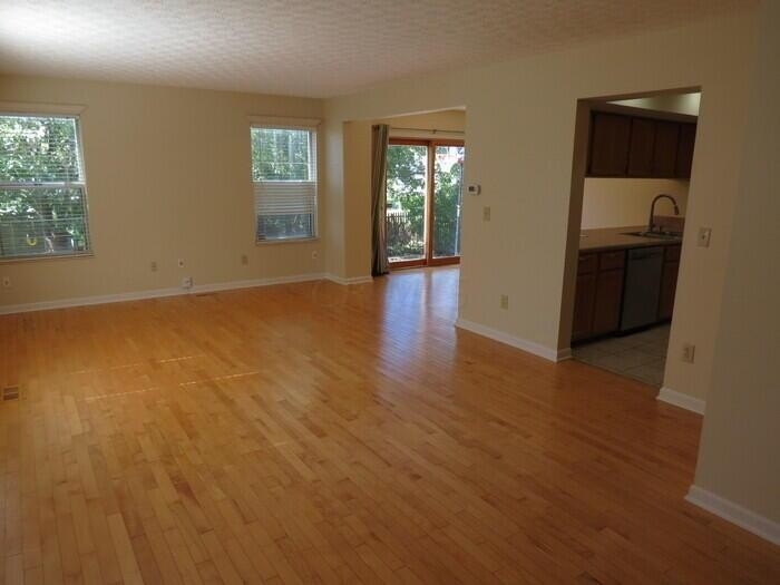 3143 Alderbrook Drive - Photo 2