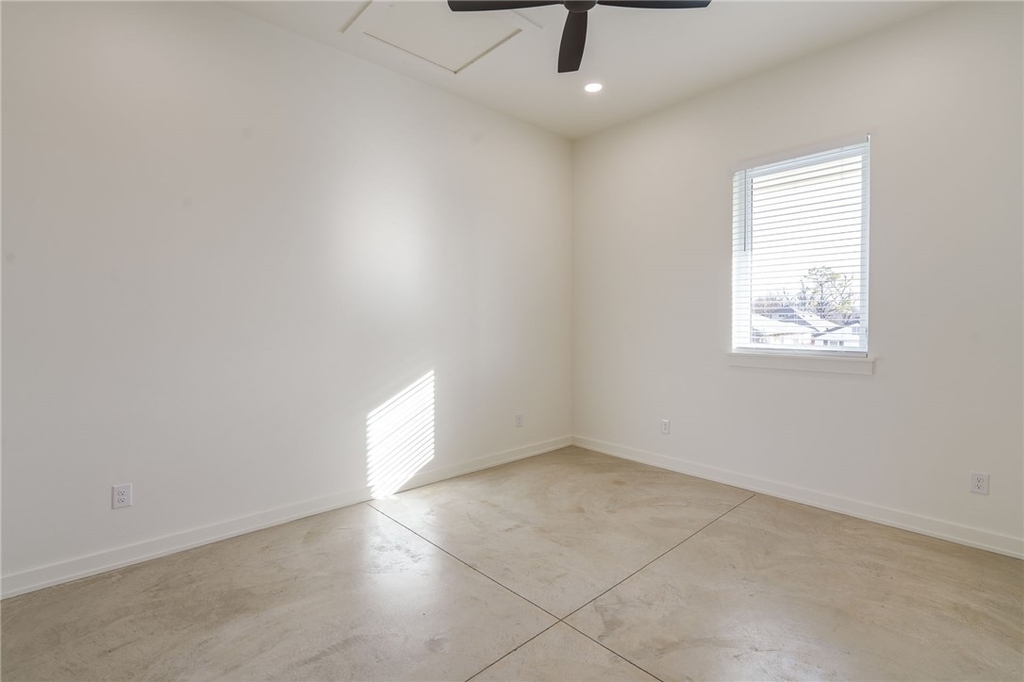 1216 N Blackwelder Avenue - Photo 12