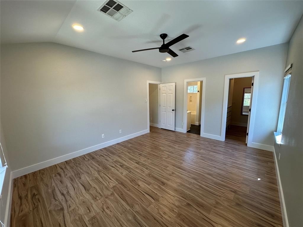 2105  Keepsake Dr - Photo 17