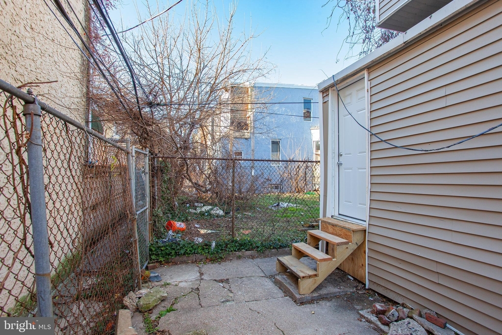 5820 Vine Street - Photo 20