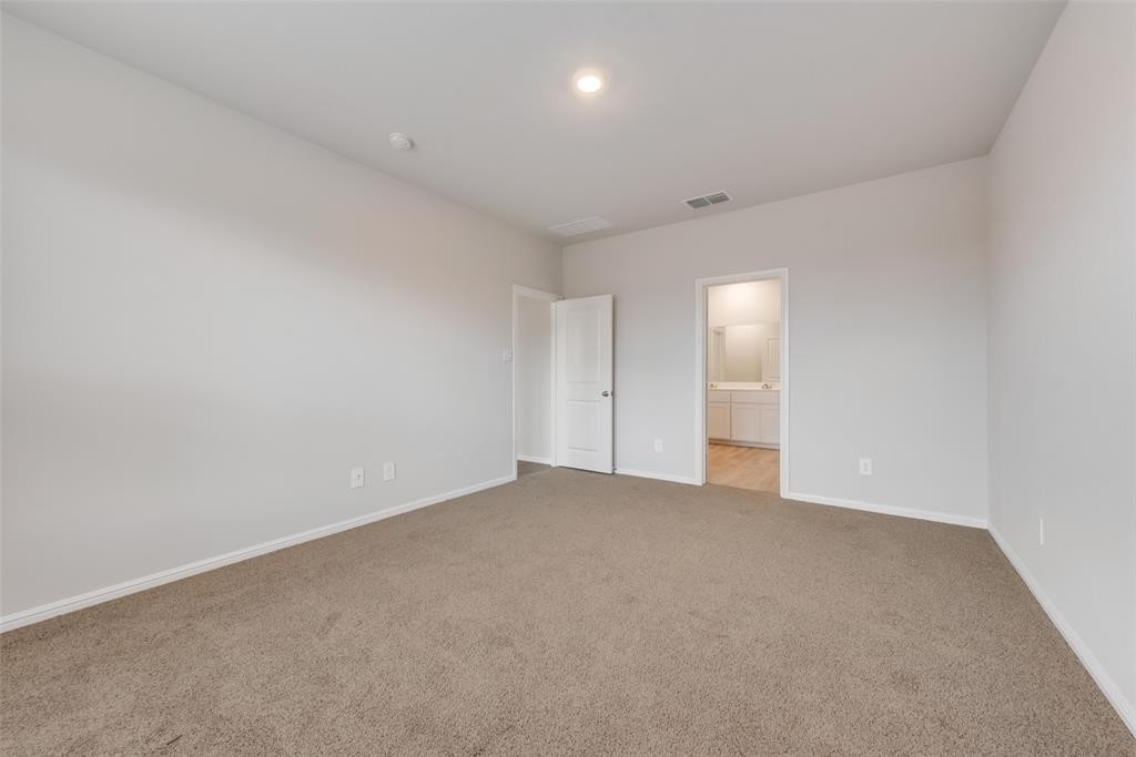 8412 Berry Crest Street - Photo 11