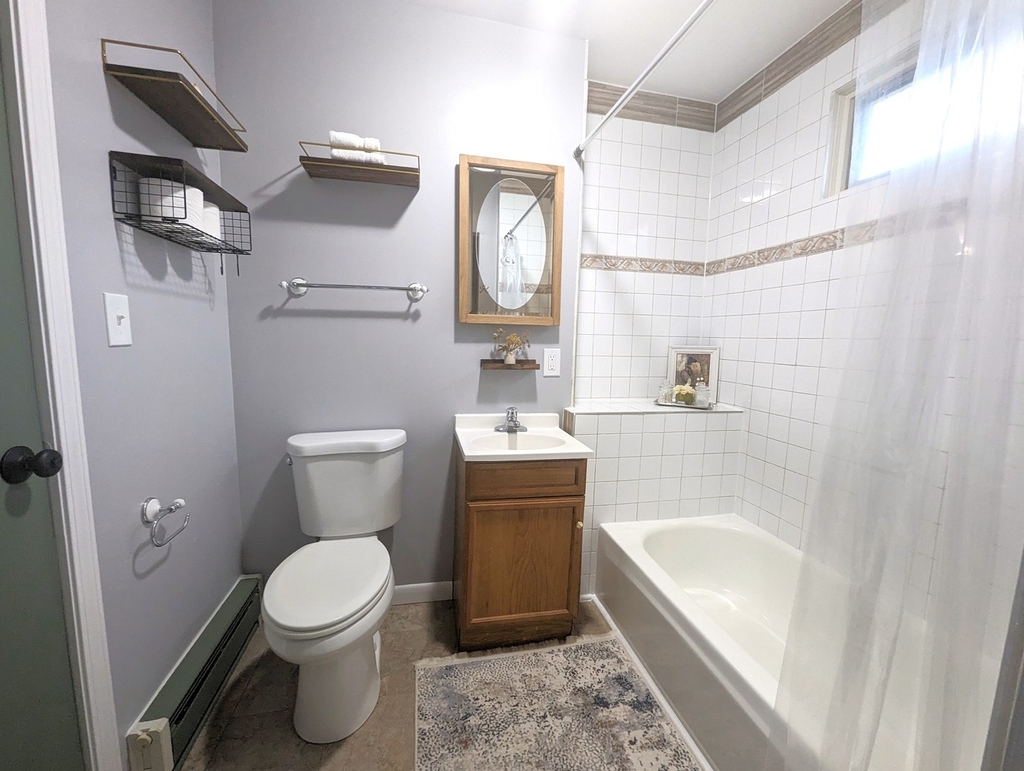 126 Glenview Avenue - Photo 8