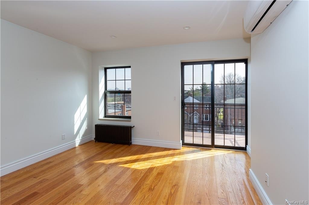 211 W 252th Street - Photo 3