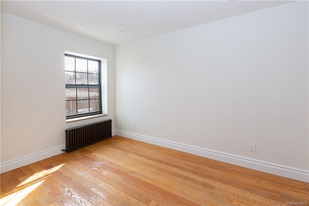 211 W 252th Street - Photo 5