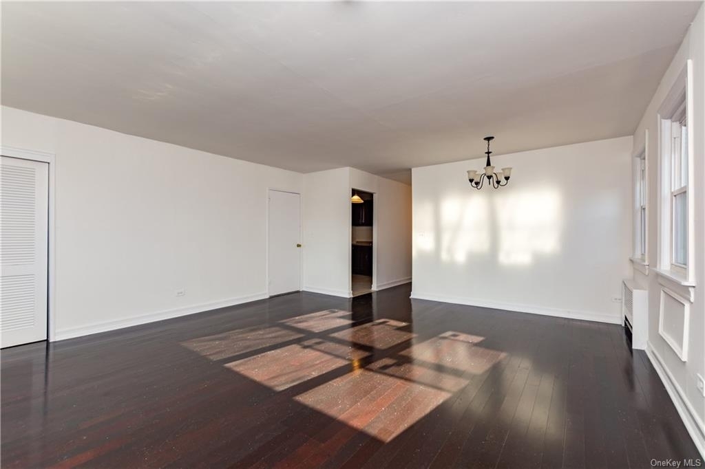 439 W 263 Street - Photo 12