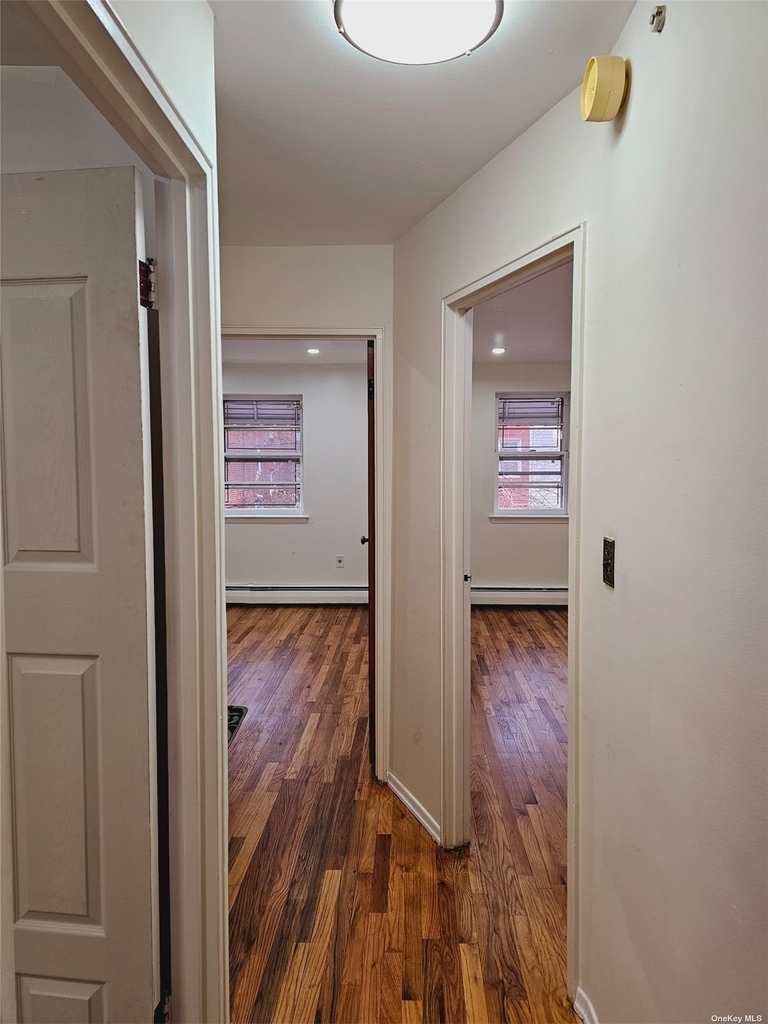 1254 Bergen Avenue - Photo 2