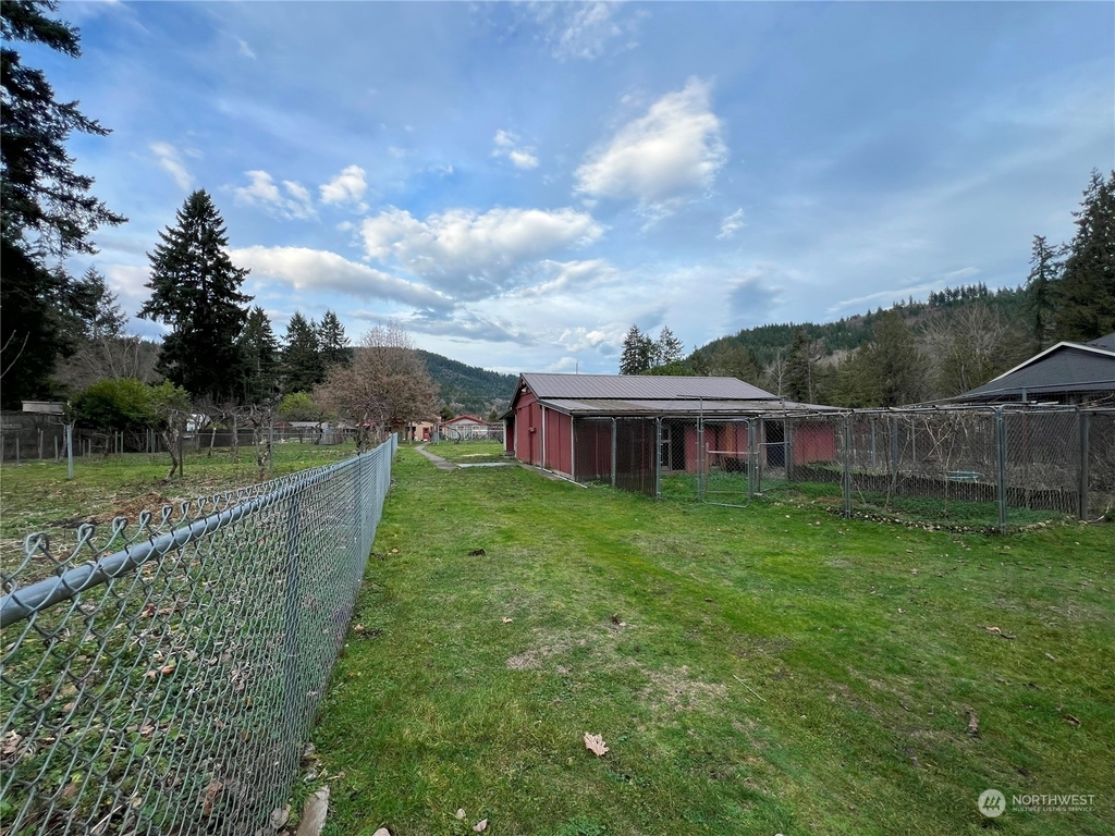 18505 Se May Valley Road - Photo 20