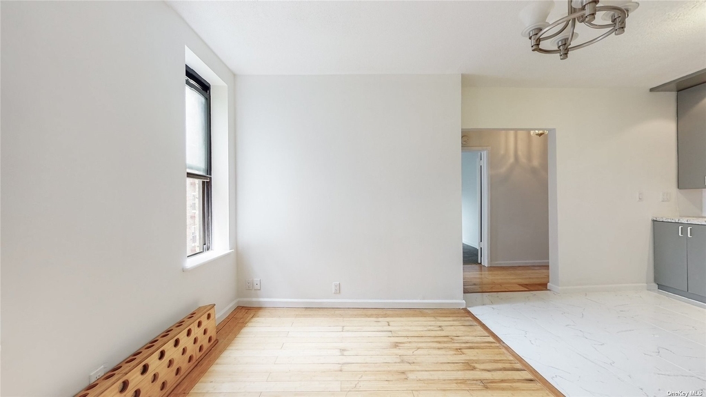 83-52 Talbot Street - Photo 7