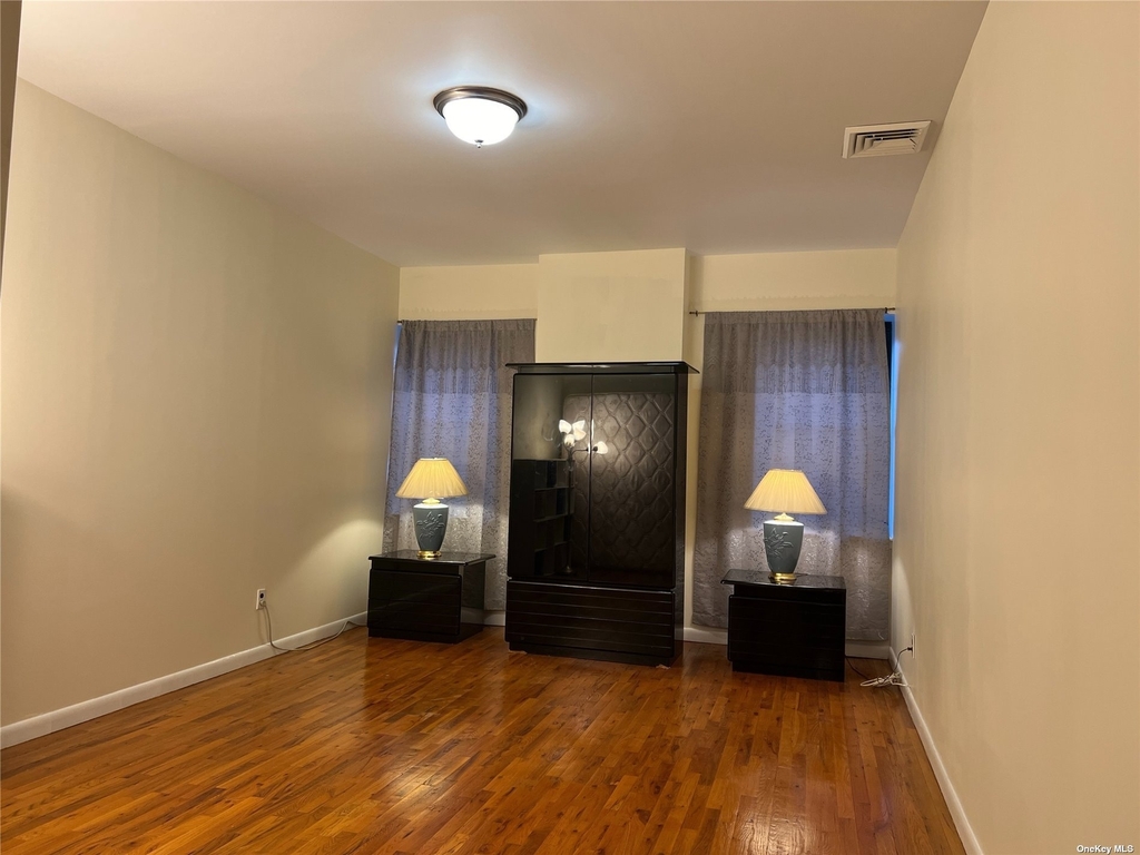 62-10 Woodside Avenue - Photo 1